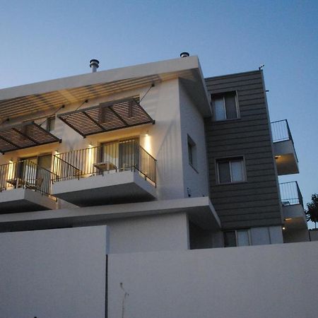 Agnanti Apartments 아르가카 외부 사진